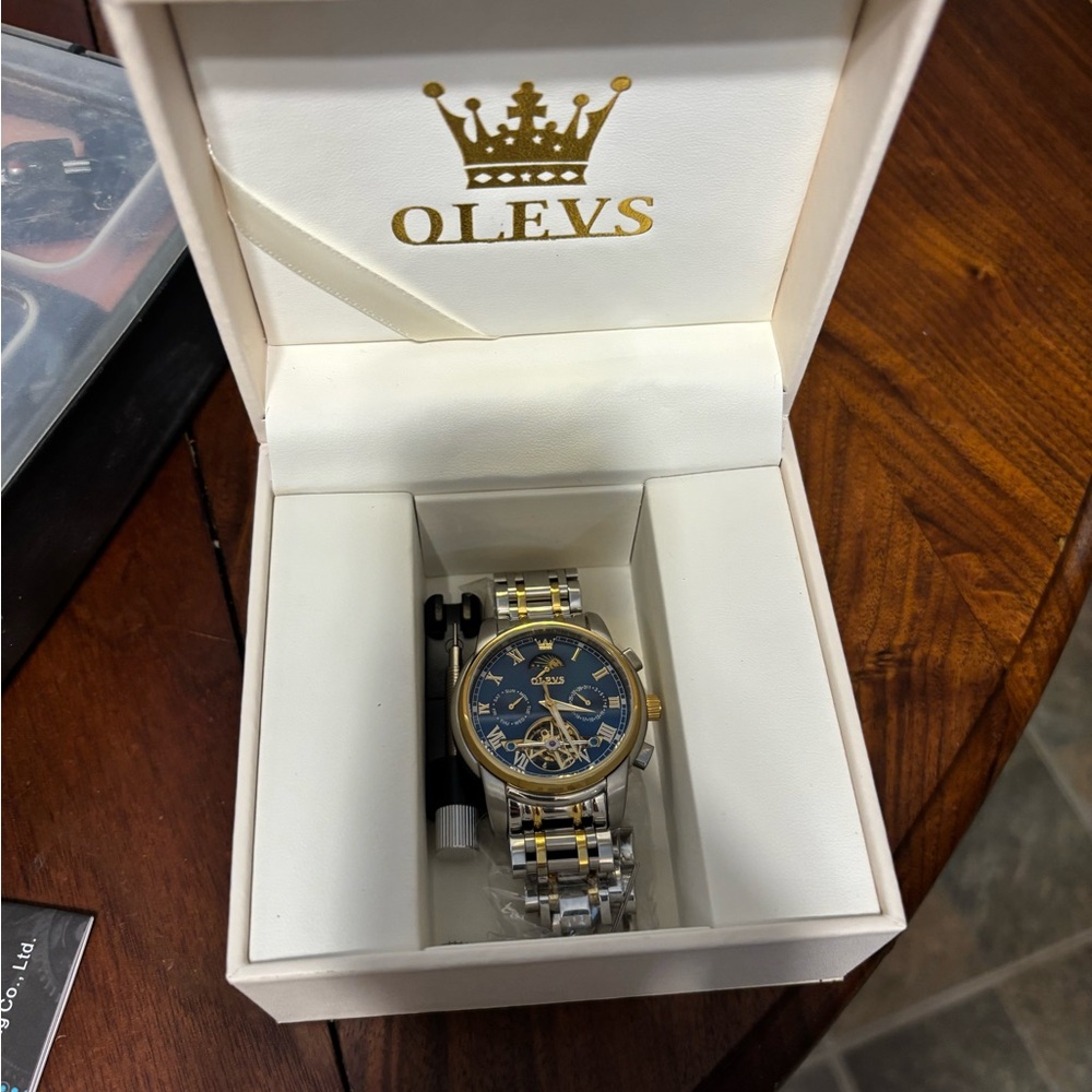 Olevs Men's Blue and Gold Watch